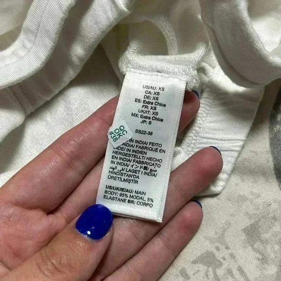 Crop top - Picture 4 of 4